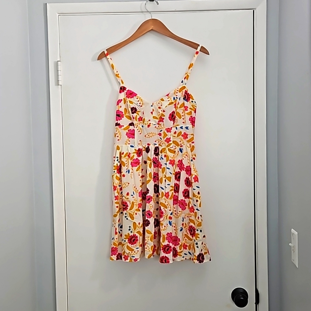 Dress - Floral Print Babydoll Fit